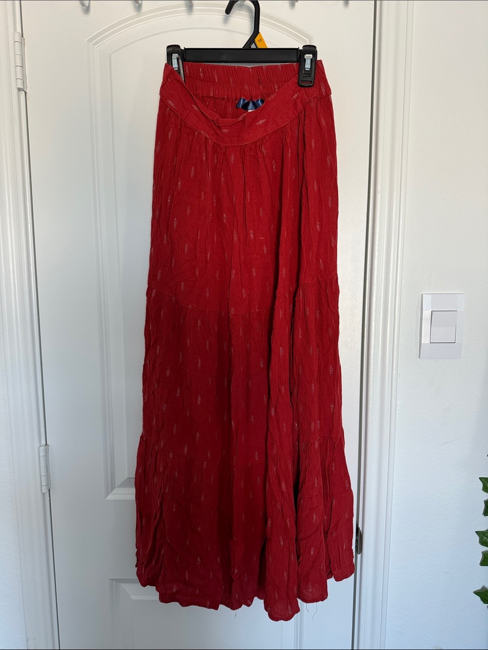 Elegant Red/Orange Women's Skirt With Slit